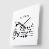 Out of Tune, toekan bij zangvogels Vierkante Klok (Hoek)