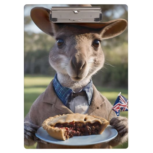 Outback Delight: A Kangaroo Eats Aussie Meat Pie Klembord (Voorkant)