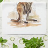 Outback Wanderer: Waterverf Kangaroo custom Theedoek (Gevouwen)