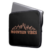 Outdoor berg vibes avontuur laptop sleeve (Voorkant Links)