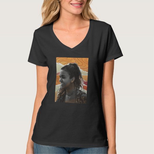 Outer Banks Season 3 Kiara Mixed Media Collage Por T-shirt (Voorkant)