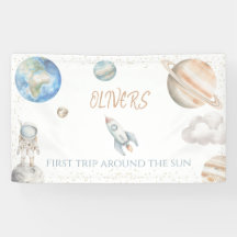Outer Space 1e verjaardag Eerste reis rond de zon