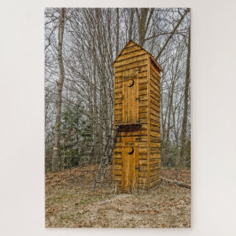 Outhouse met twee verdiepingen voor kiezers en pol legpuzzel