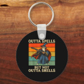 Outta Spells But Not Outta Shells Wizard Retro Fan Sleutelhanger (Voorkant)
