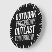 Outwork gisteren, outlast morgen - Motivatie Grote Klok (Hoek)