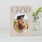 Ovaal Een Foto Beige Afstuderen Aankondiging Kaart (Staand voorkant)