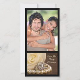 Oval Diamond Ring on Brown Wedding Bedankt