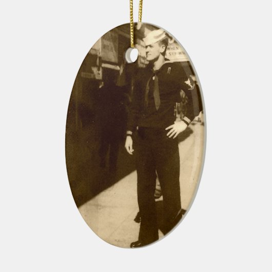 Oval Ornament American Sailor (Links)