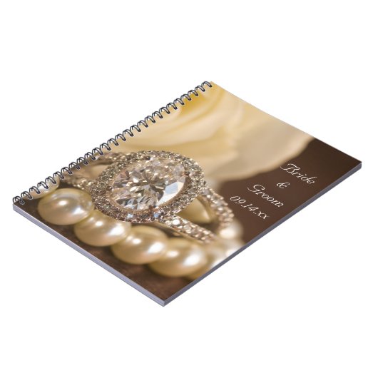 Ovale Diamond Ring and White Rose Wedding Notitieboek (Linkerzijde)