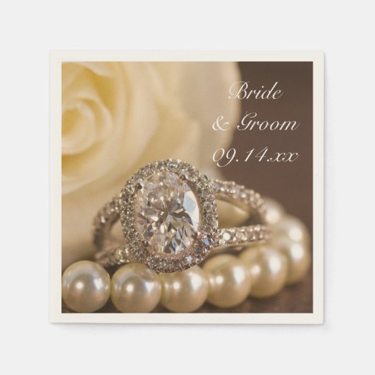Ovale Diamond Ring and White Rose Wedding Servet (Voorkant)