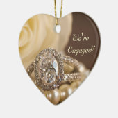 Ovale Diamond Verloving Ring en White Rose Keramisch Ornament (Links)