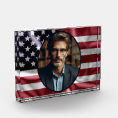 Ovale foto en Amerikaanse vlag,  met plooien (Links)