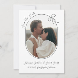 Ovale foto met dunne rand en een minimale strik save the date