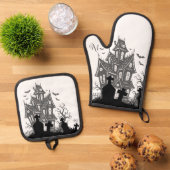 Oven Mitt & Pot Holder Set : HALLOWEEN House #1 (Top down)