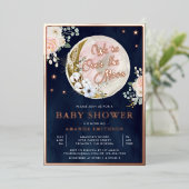 Over de maan marineblauw Baby shower roze roze roo Folie Uitnodiging (Staand Voorkant)