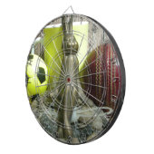 Over de Pitch & Crease: Football Cricket Blend Dartbord (Voorkant Rechts)
