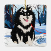 OVER DE RIVIER Finse Lapphund 2023 Kerstbal Keramisch Ornament (Achterkant)
