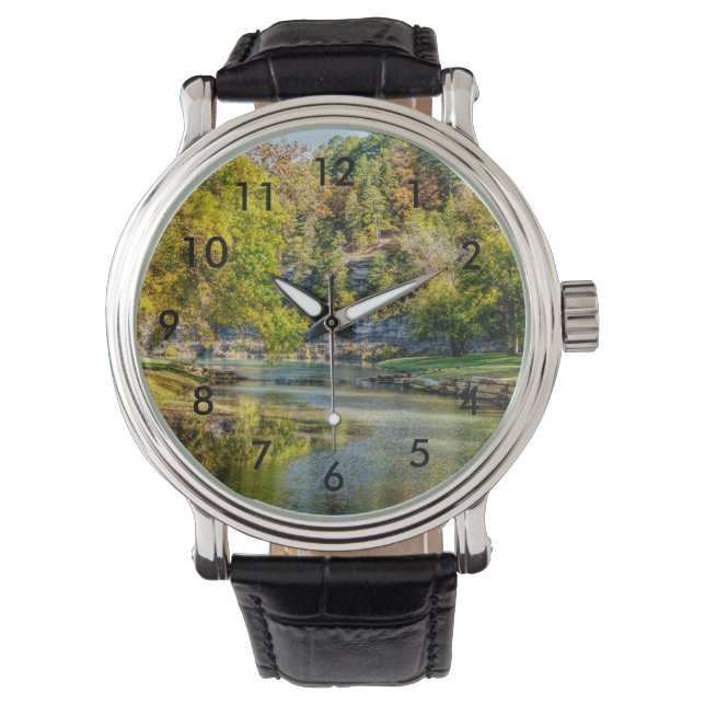 Over Dogwood Creek Horloge (Voorkant)