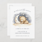 Over The Moon Baby Beer Maan Sterren Zwangerschap  Aankondigingskaart (Voorkant / Achterkant)