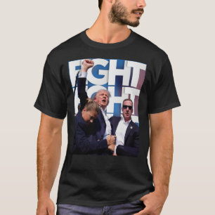 Over Trump Vecht voor Amerika Trump Onverslaanbaar T-shirt