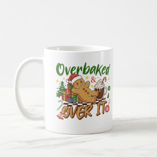Overbakken en klaar met grappige peperkoekman koek koffiemok (Links)