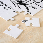 Overgewicht ongeschikt Man voor bijen probeert in Legpuzzel (Zijkant)