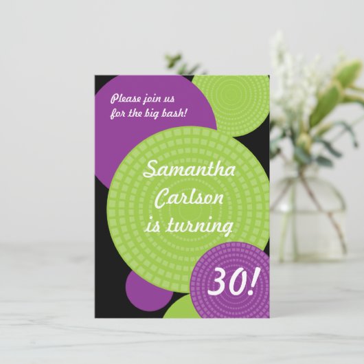 Overlappende Circles Birthday Uitnodiging (Staand voorkant)