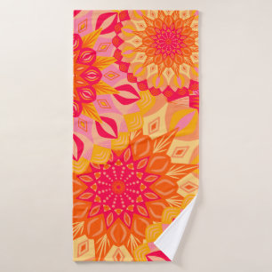 Overlappende Mandala Oranje Roze Geel Badhanddoek