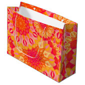 Overlappende Mandala Oranje Roze Geel Groot Cadeauzakje (Voorkant Gekanteld)