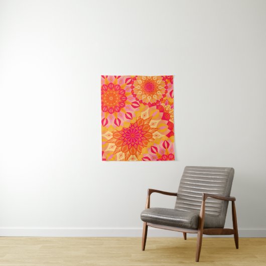 Overlappende Mandala Oranje Roze Geel Klein Wandkleed (In situ)