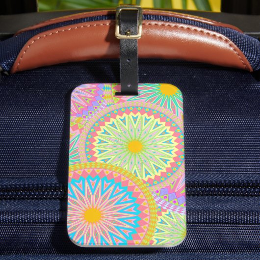 Overlappende Mandala Roze Blauw Geel Mint Paars Bagagelabel (Voorkant Insitu 2)