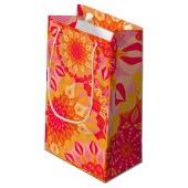 Overlapping Mandala Oranje Roze Geel Klein Cadeauzakje (Achterkant Gekanteld)