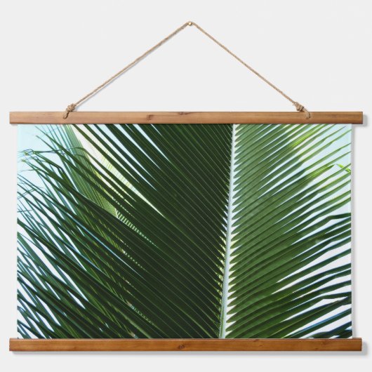 Overlapping Palm Fronds Tropical Green Abstract Hangend Wandkleed (Voorkant)