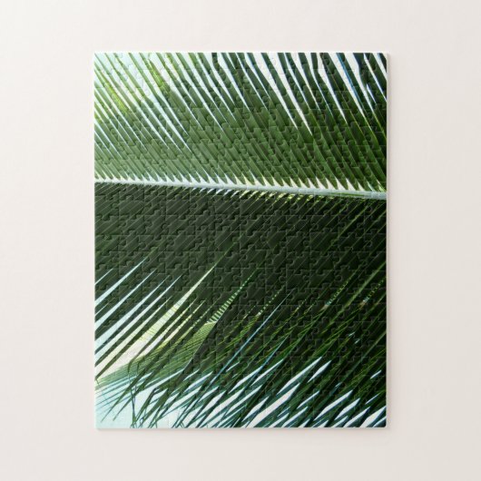 Overlapping Palm Fronds Tropical Green Abstract Legpuzzel (Verticaal)