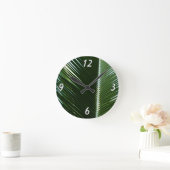 Overlapping Palm Fronds Tropical Green Abstract Ronde Klok (Huis)