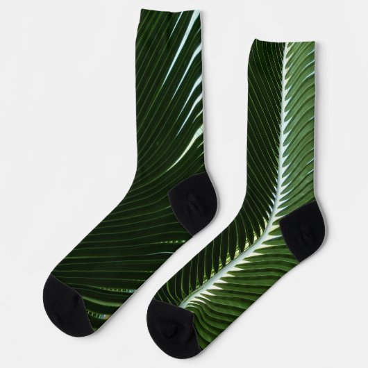 Overlapping Palm Fronds Tropical Green Abstract Sokken (Links)