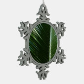 Overlapping Palm Fronds Tropical Green Abstract Tin Sneeuwvlok Ornament (Links)