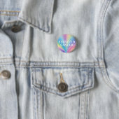 Overlevende Button - Pastel Rainbow Badge (In situ)