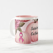 Overlevende Pink Pumpkin Halloween Tweekleurige Koffiemok (Voorkant links)