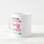 Overlevende sociale afstand één steek per keer koffiemok (Voorkant links)