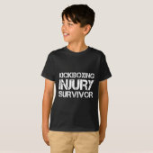 Overlevende van kickboksen blessure t-shirt (Voorkant volledig)