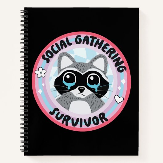 Overlever Sociale Samenkomst Grappige Wasbeer Notitieboek (Voorkant)