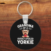 Overly Siled Yorkie Grandma Design Sleutelhanger (Voorkant)