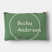 Oversized Initials in White and Green Etui (Achterkant)