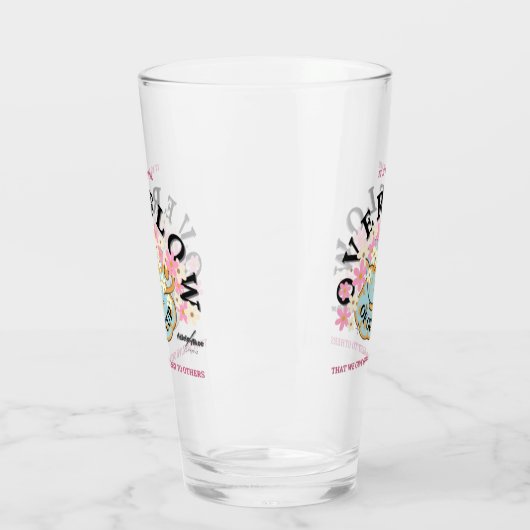 OVERSTROOMGlas door Adiela Akoo Glas (Links)