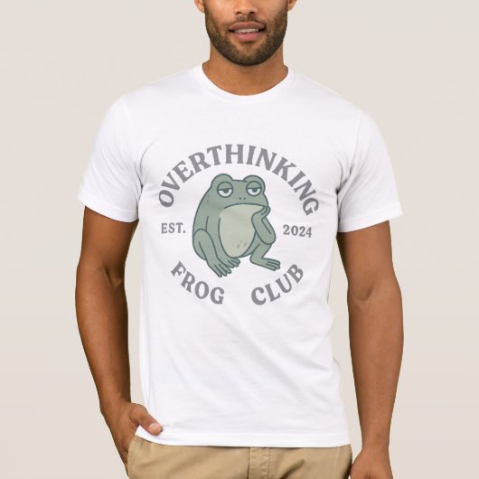Overthinking Frog Club - Est. 2024 | Grappige kikk T-shirt (Voorkant)