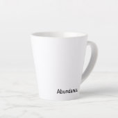 Overvloed. - Schone zwarte en witte tekst Latte Mok (Rechterhoek)