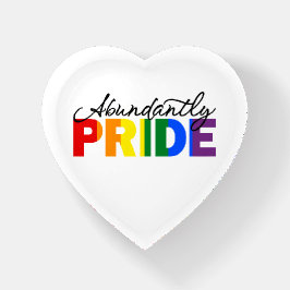 Overvloedig trots om Gay Heart Paperweight te zijn