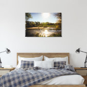 Overzicht van de oevers van een rivier met duideli canvas afdruk (Insitu (Slaapkamer))