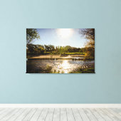 Overzicht van de oevers van een rivier met duideli canvas afdruk (Insitu (Houten vloer))